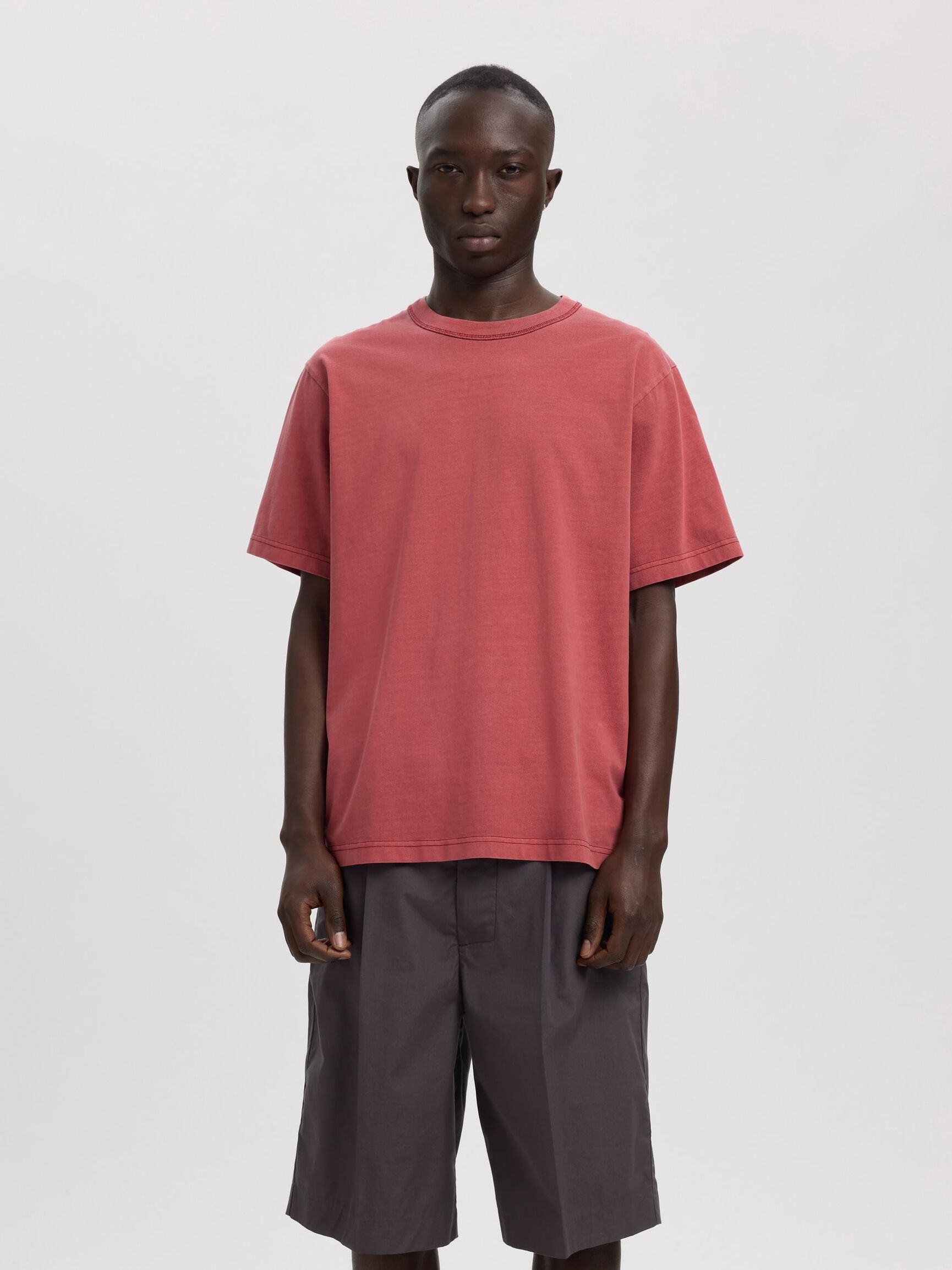 SHORT SLEEVED CREWNECK T-SHIRT, Syrah, highres