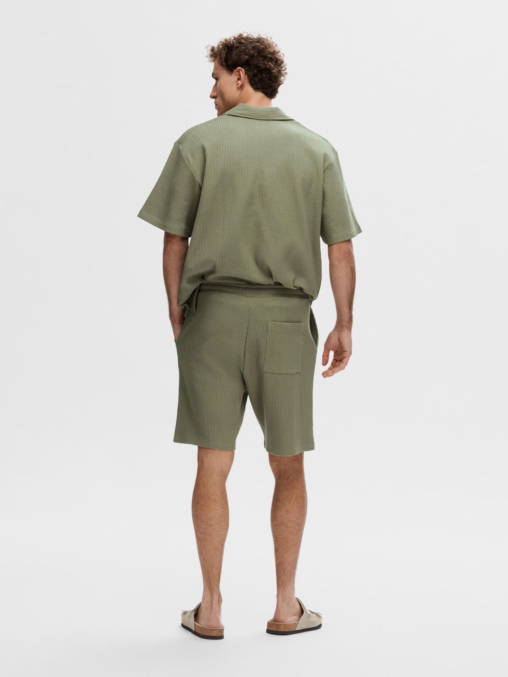 WAFFLED SHORTS, Vetiver, highres
