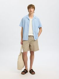 LOOSE FIT LINEN-BLEND SHORTS, Pure Cashmere, highres