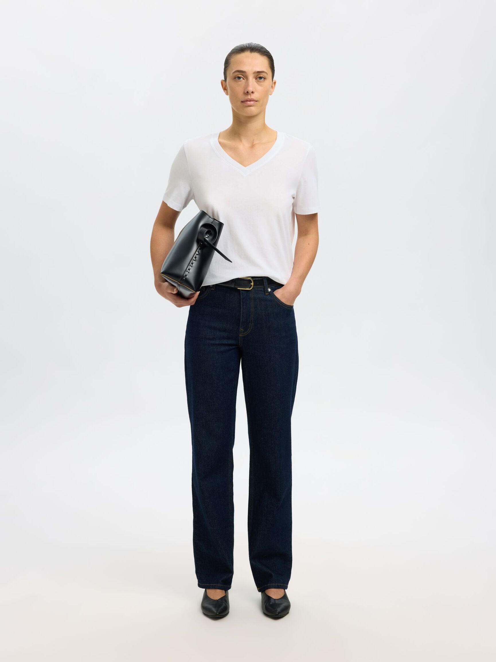 CLASSIC V-NECK T-SHIRT, Bright White, highres