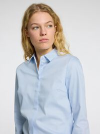 TÆTSIDDENDE LANGÆRMET SKJORTE, Light Blue, highres