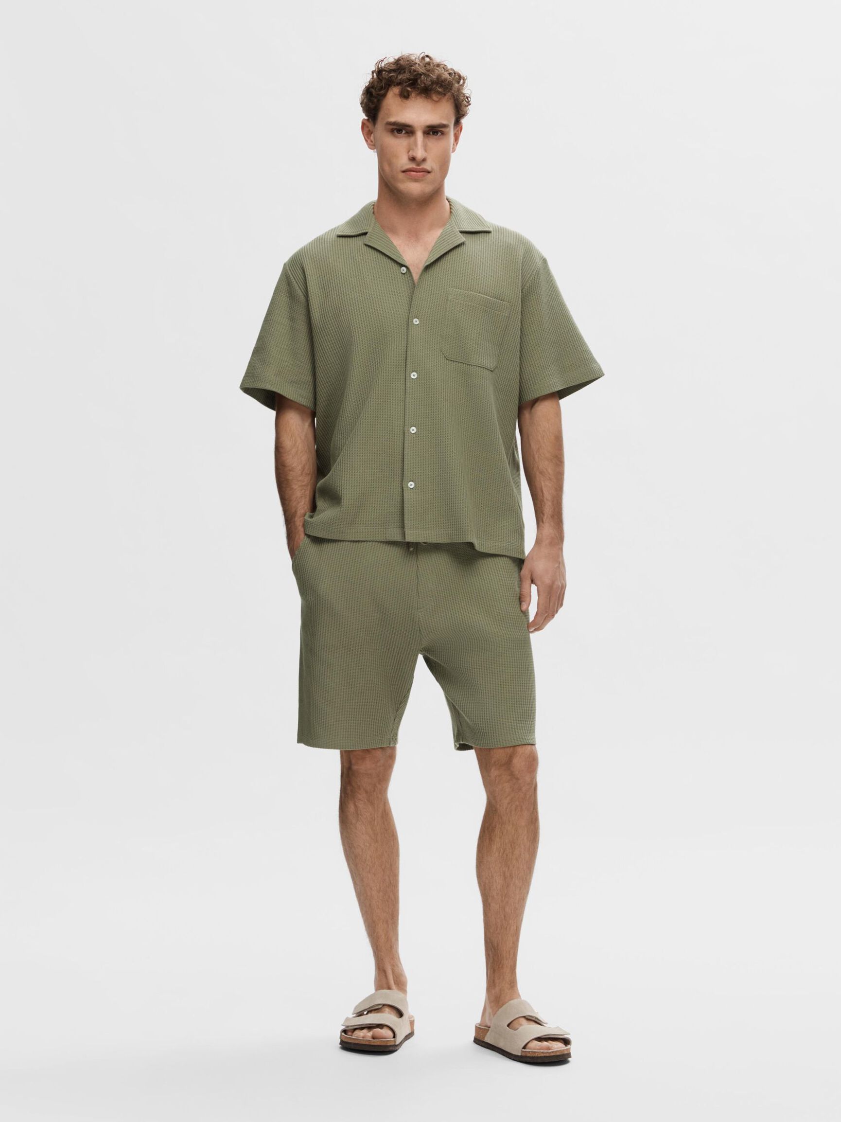 WAFFLED SHORT SLEEVED SHIRT, Vetiver, highres