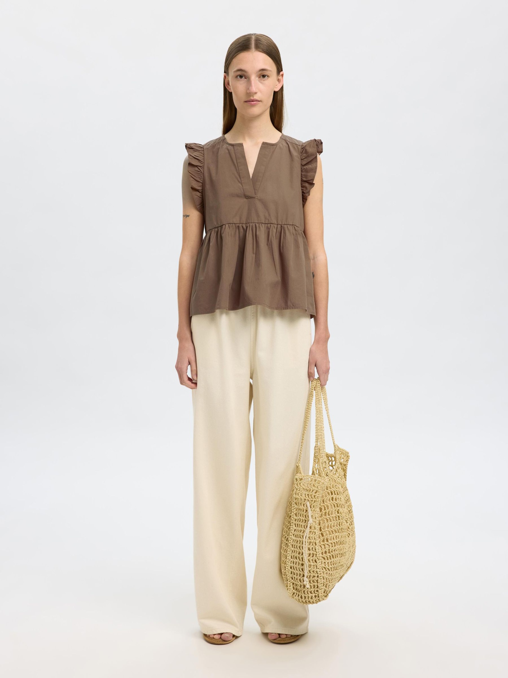 RUFFLED TOP, Coca Mocha, highres