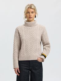 CABLE KNIT TURTLENECK, Birch, highres