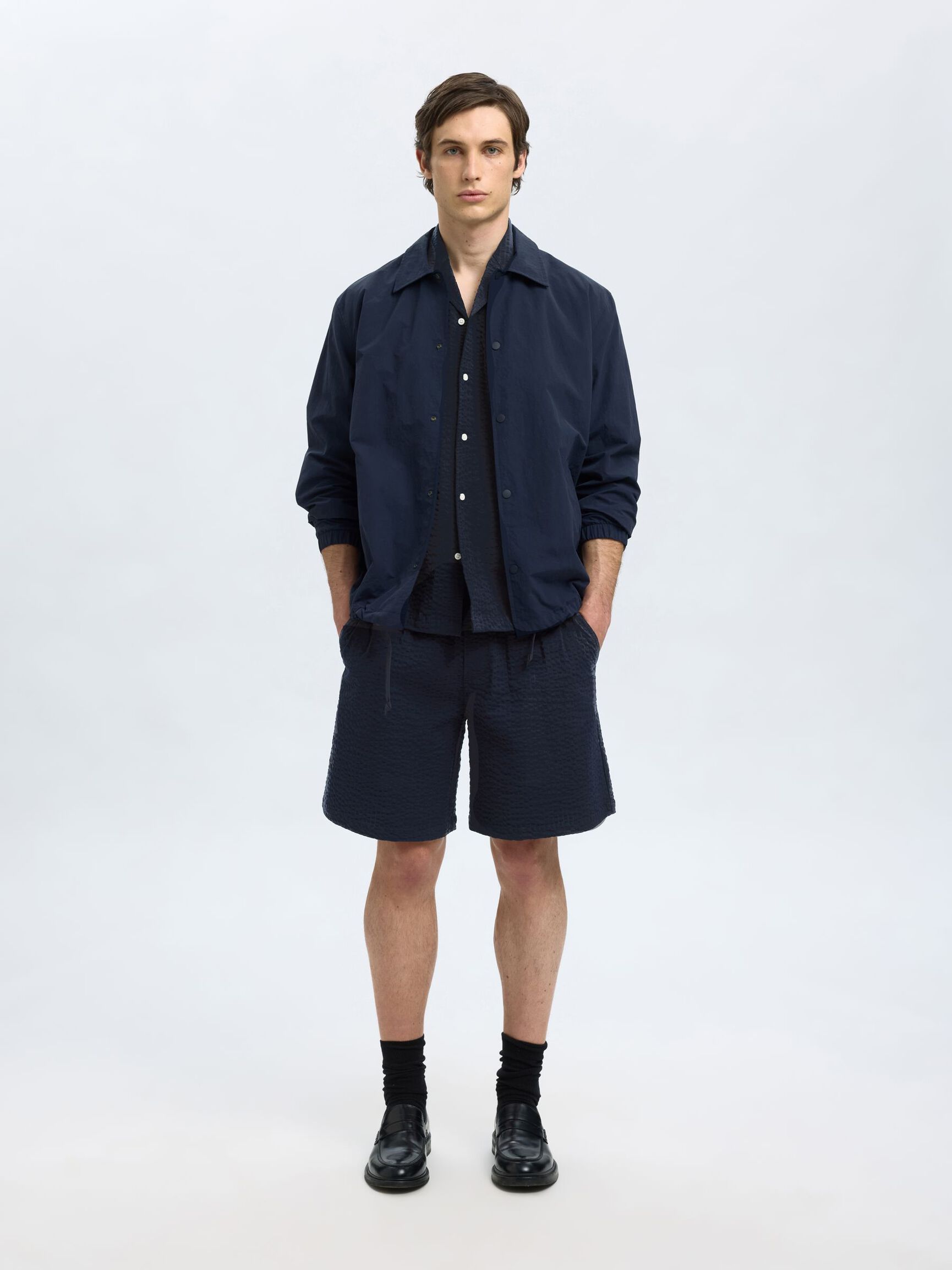 SEERSUCKER SHORTS, Sky Captain, highres