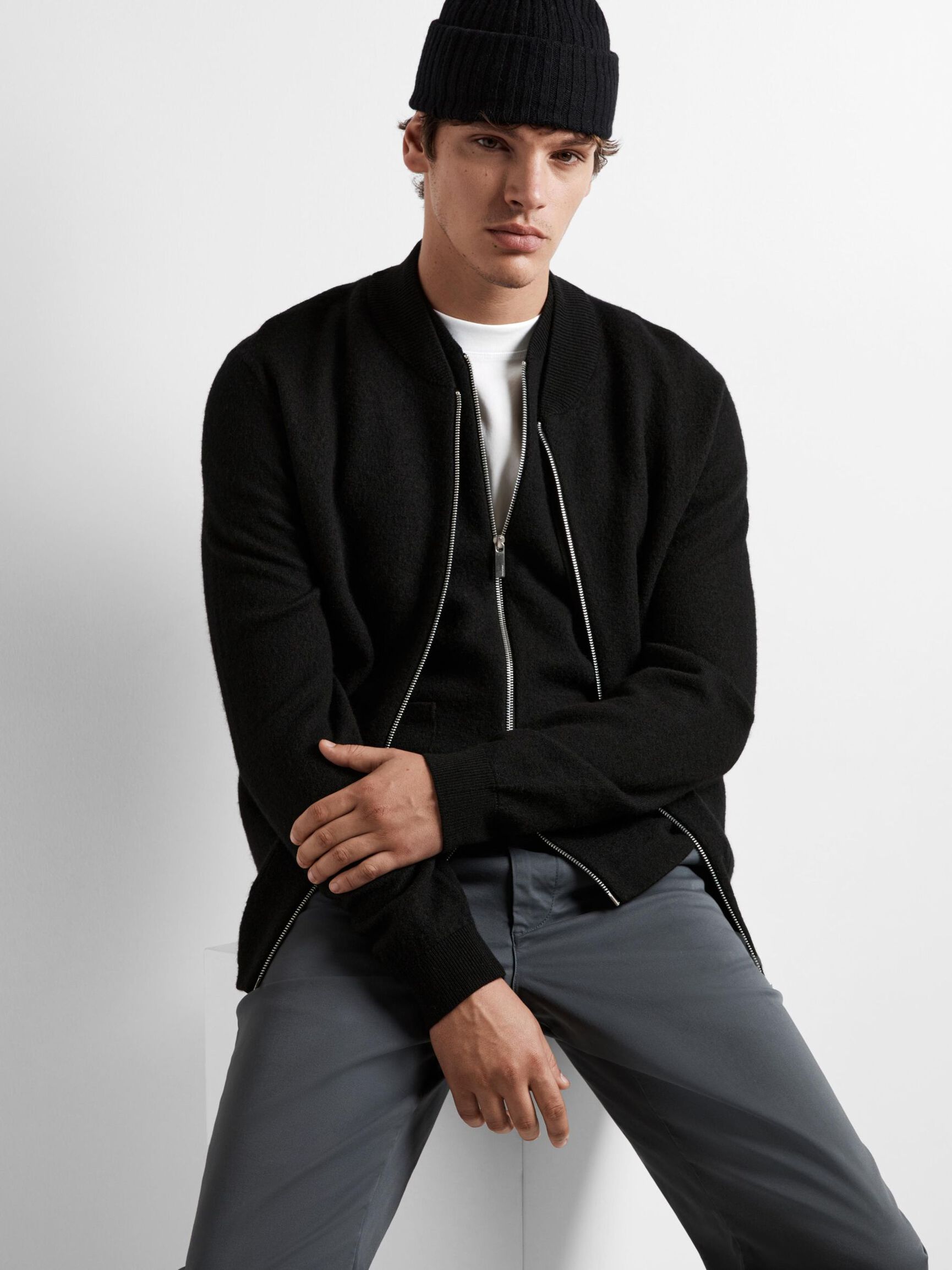 MERINO WOOL GILET, Black, highres