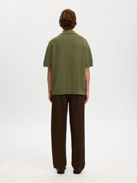 RELAXED FIT POLOHEMD AUS STRICK, Deep Lichen Green, highres