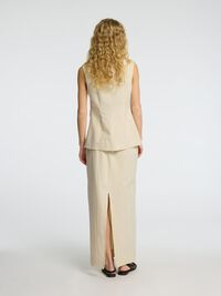 SKRÆDDERSYET HØRBLANDING VEST, Sandshell, highres