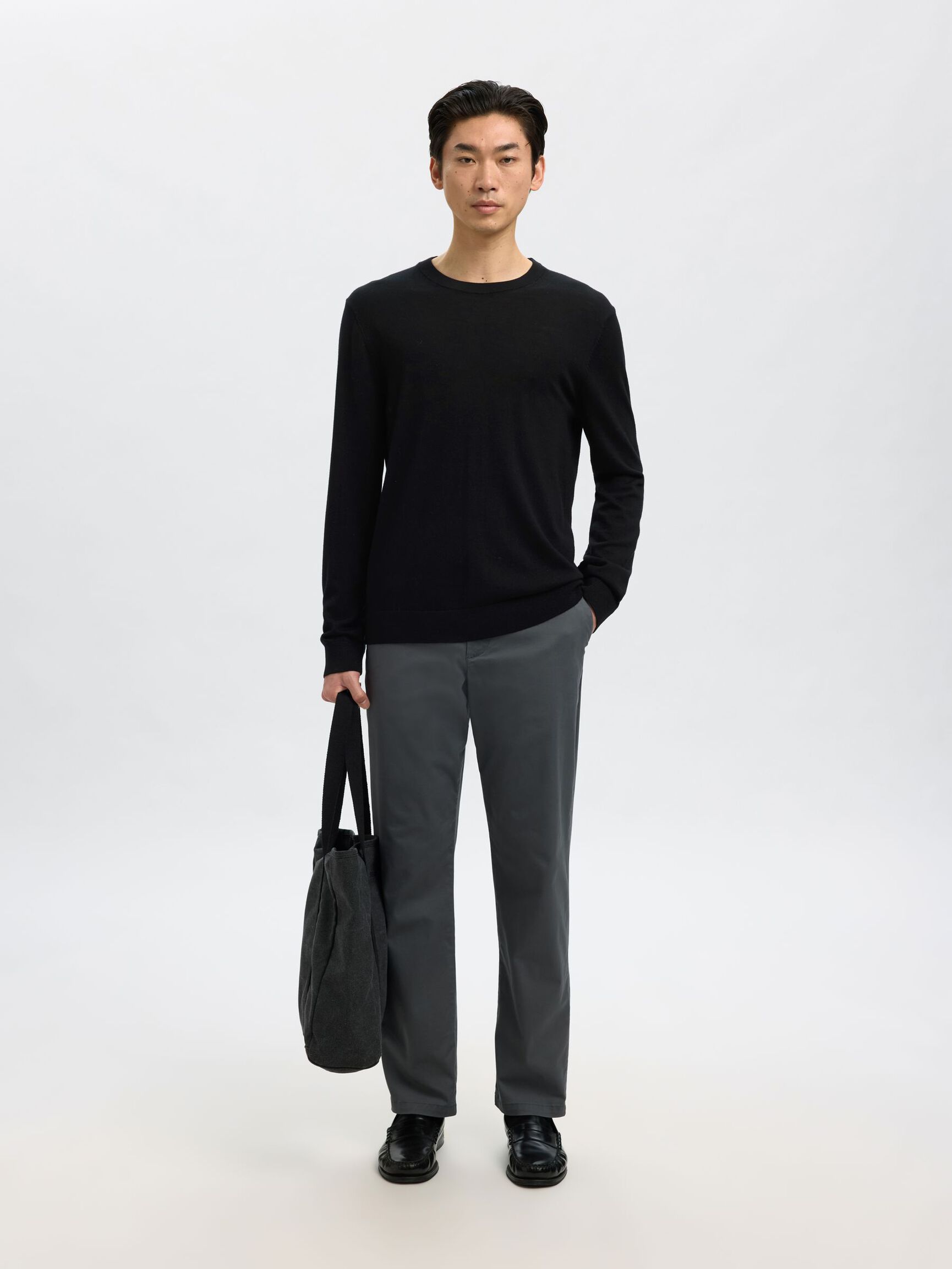 100% MERINO WOOL CREWNECK JUMPER, Black, highres