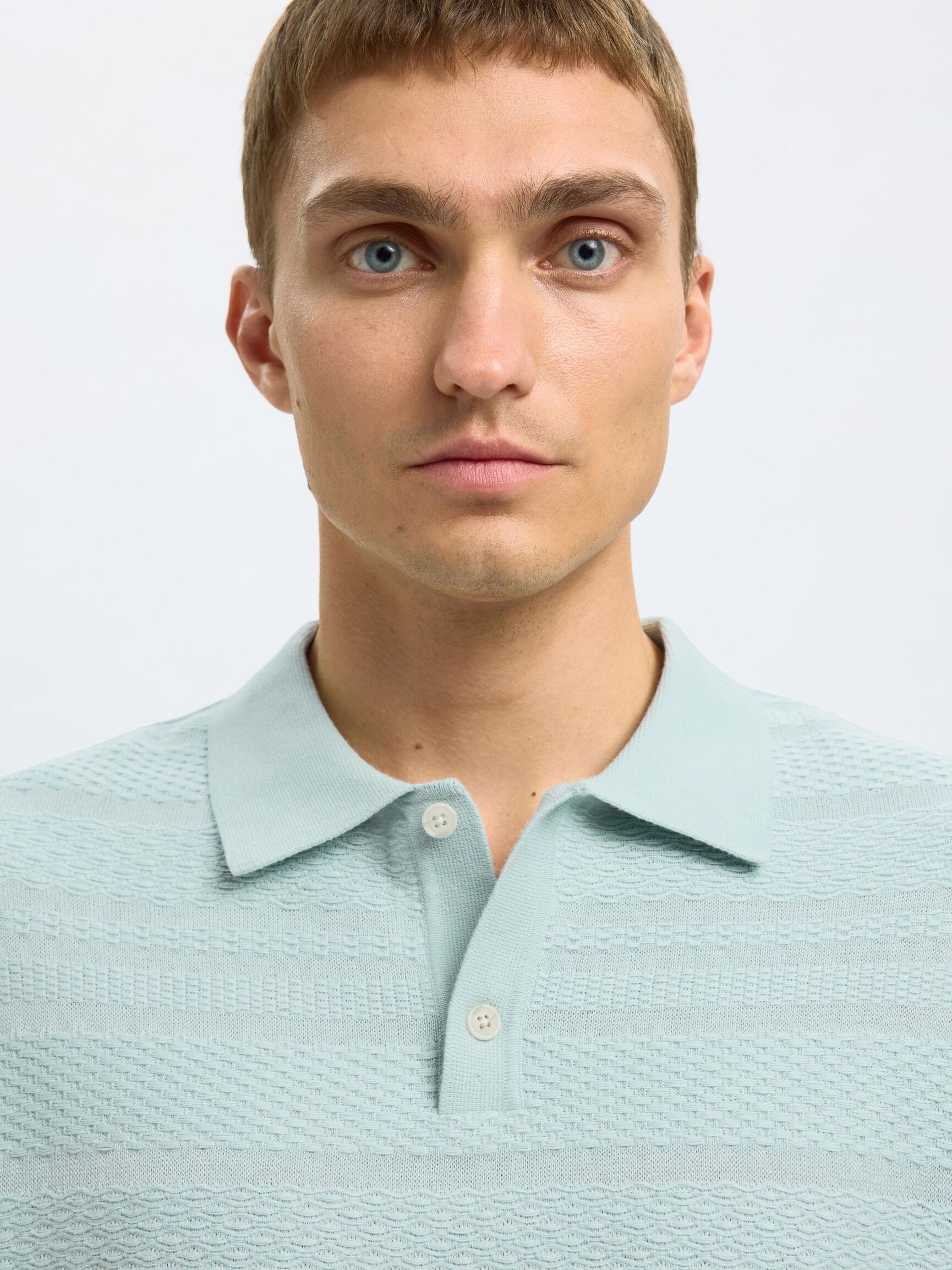 TEXTURED KNITTED POLO SHIRT, Winter Sky, highres