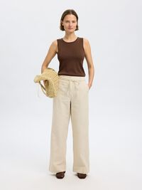 STICKAD LINNE, Chestnut, highres