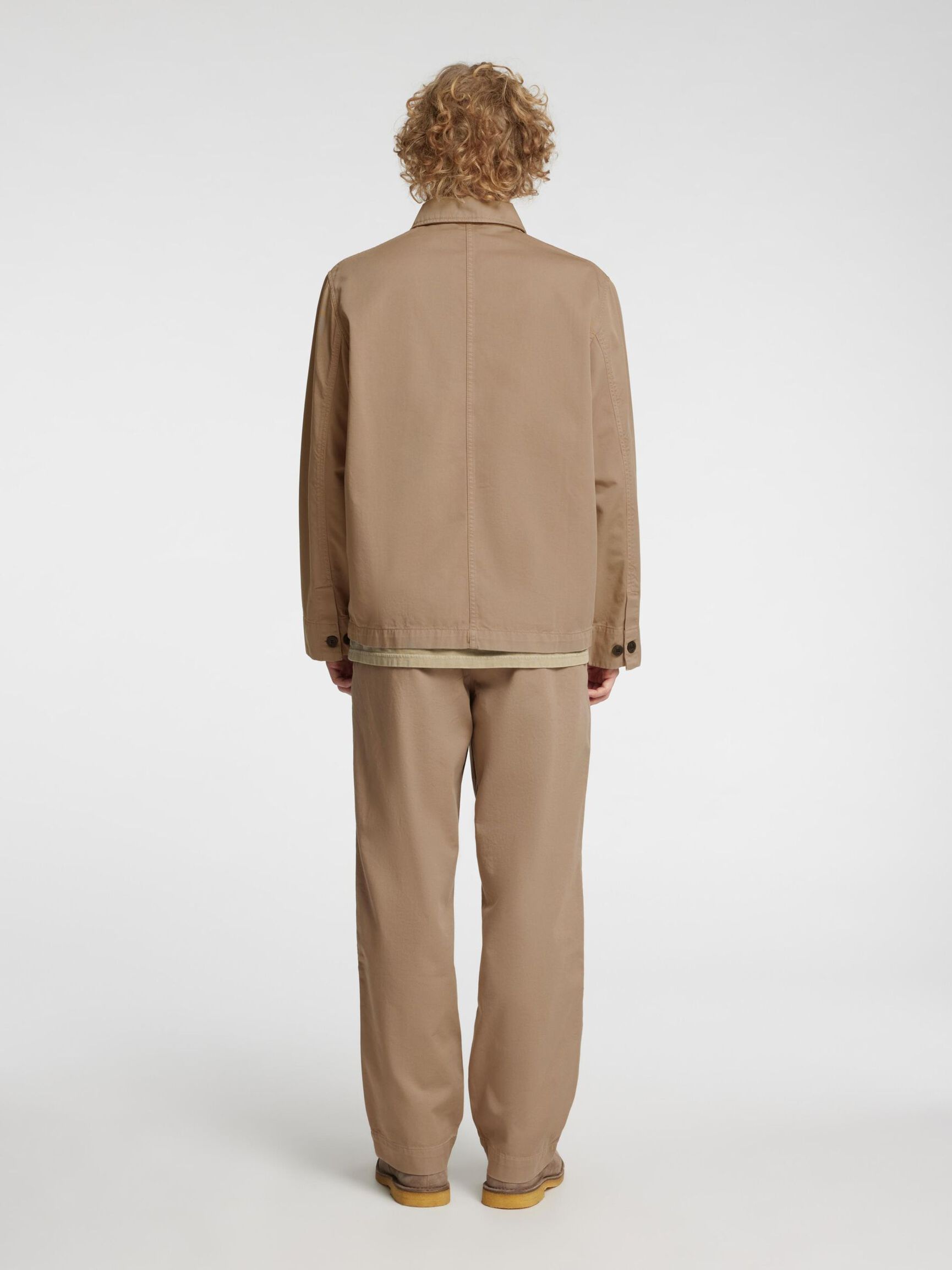 LÖS PASSFORM CHINOS, Weathered Teak, highres