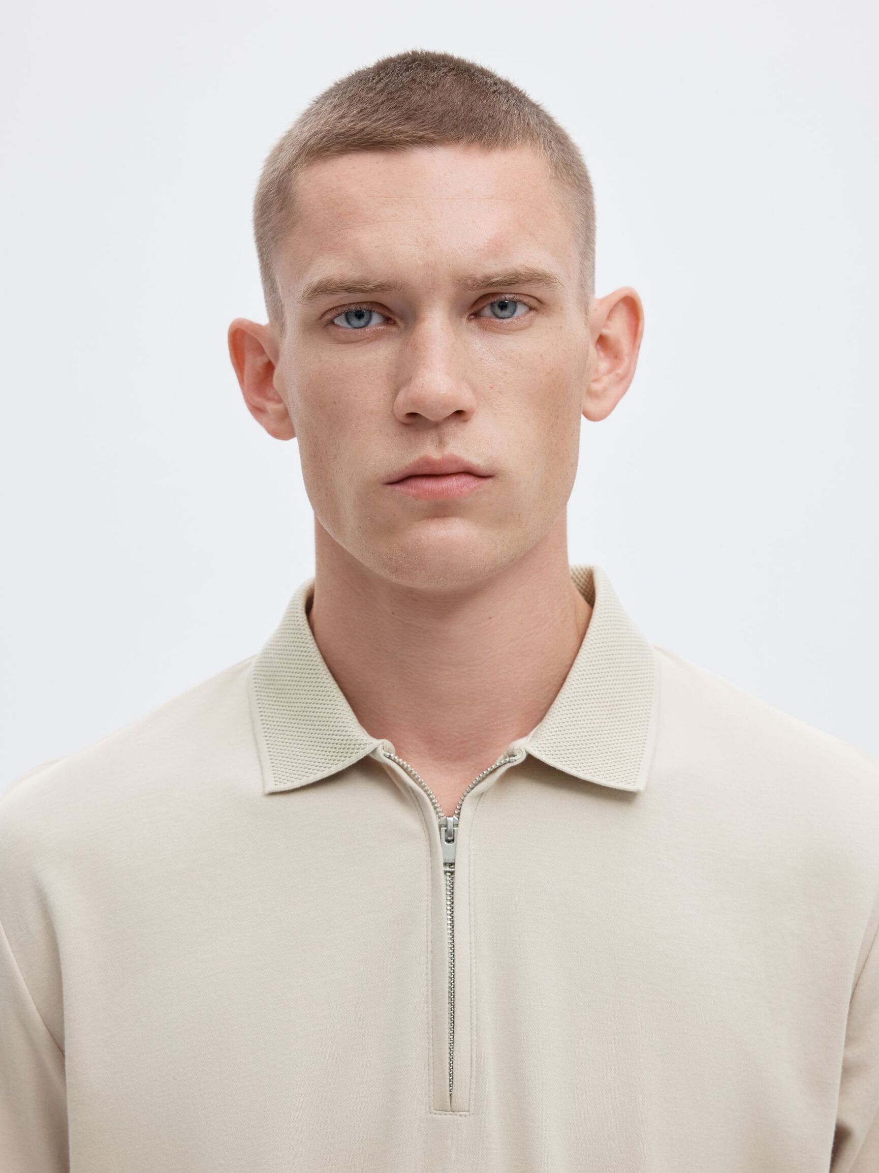 ZIPPER KNITTED POLO SHIRT, Oatmeal, highres