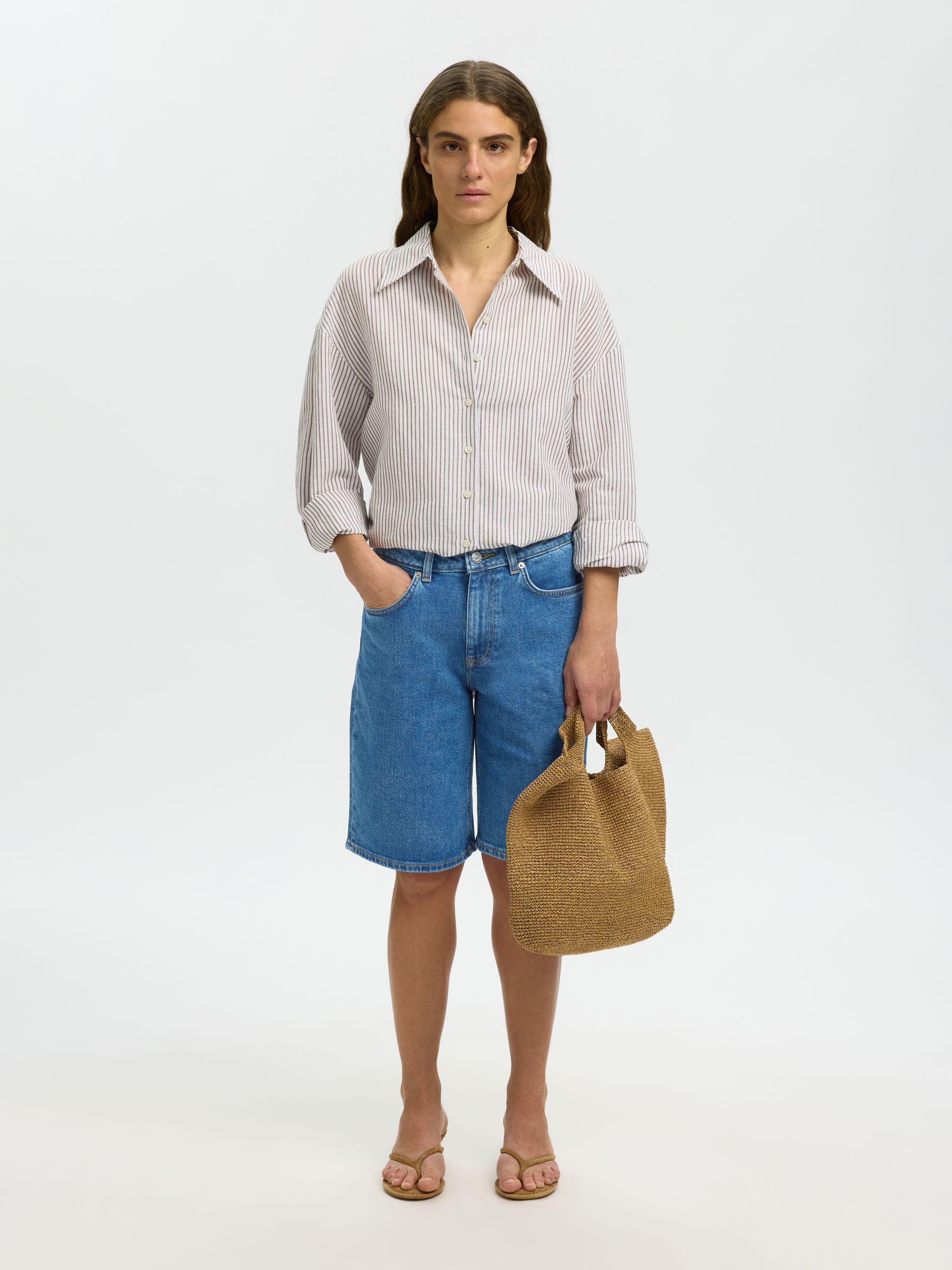 MID WASH DENIM SHORTS, Medium Blue Denim, highres