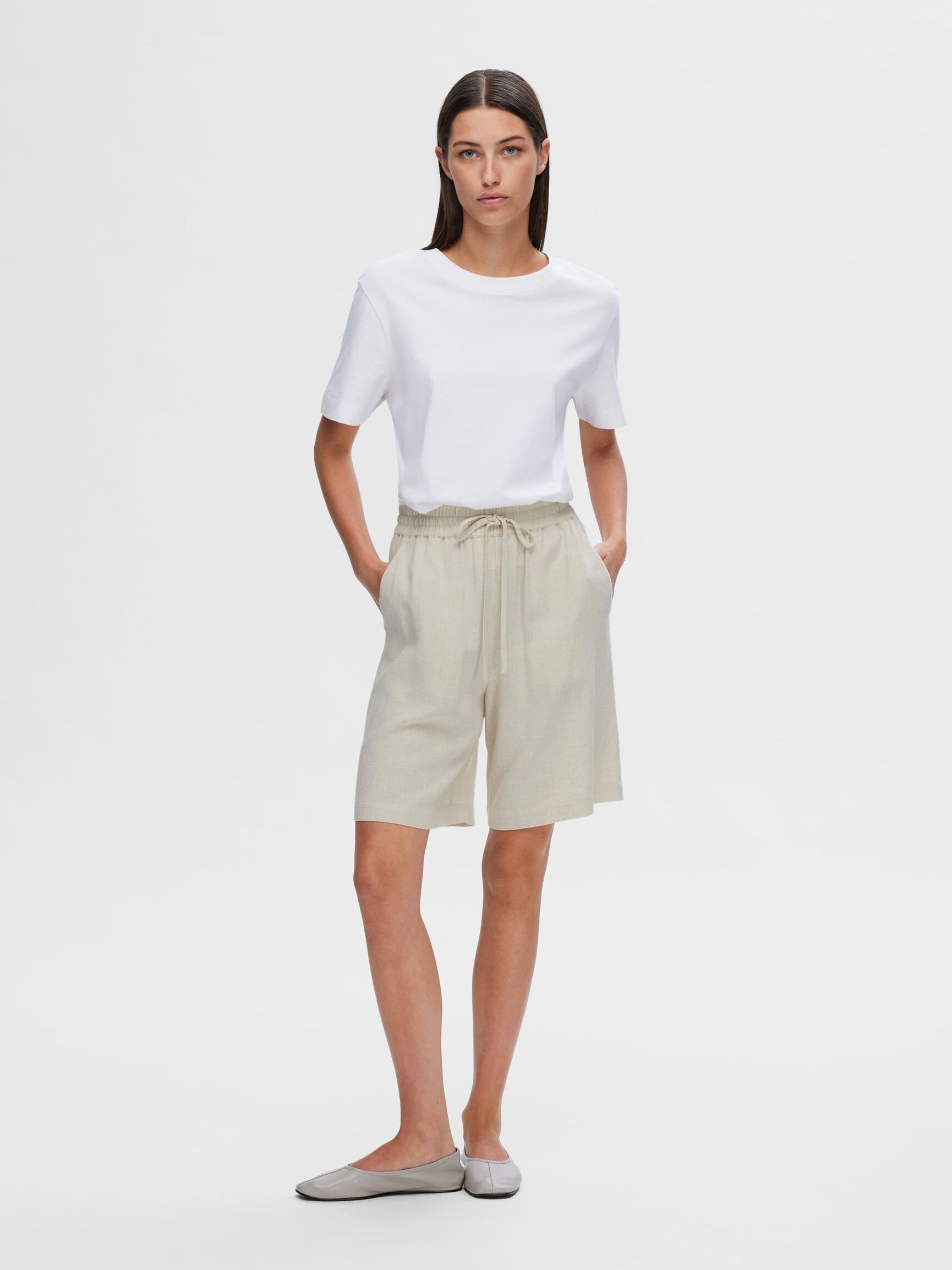 VISKOSEBLANDING SHORTS, Sandshell, highres