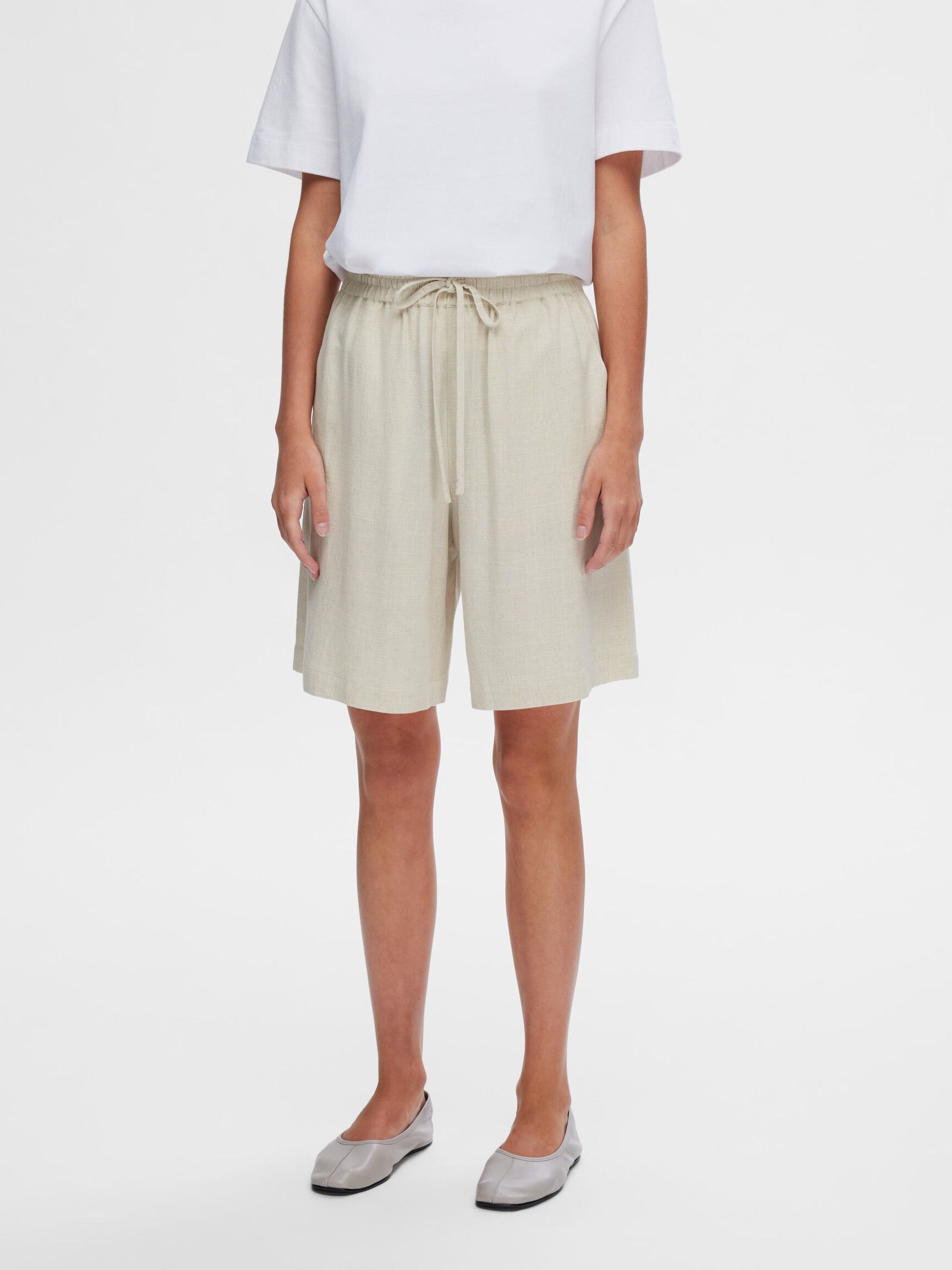 VISKOSEBLANDING SHORTS, Sandshell, highres