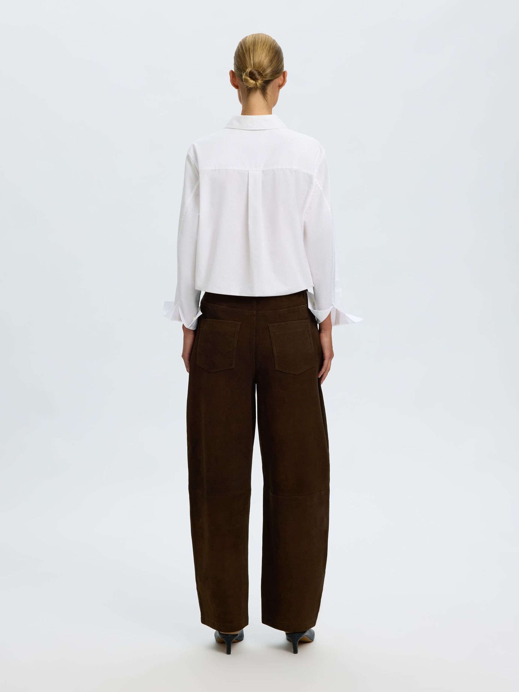 SUEDE BARREL FIT TROUSERS, Delicioso, highres