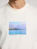 Selected PRINT T-SHIRT MIT RUNDHALSAUSSCHNITT, Egret, highres - 16096792_Egret_1172051_006.jpg