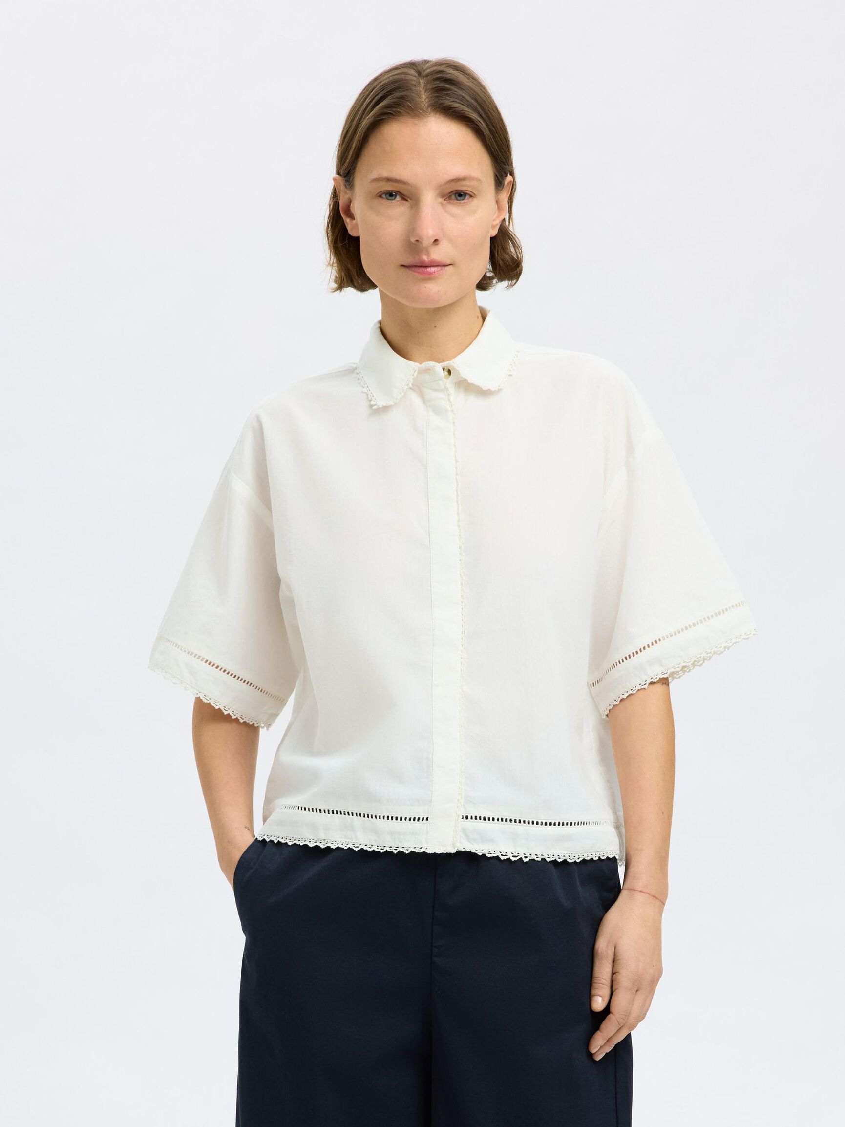 CROPPED SHORT SLEEVED SHIRT, Snow White, highres