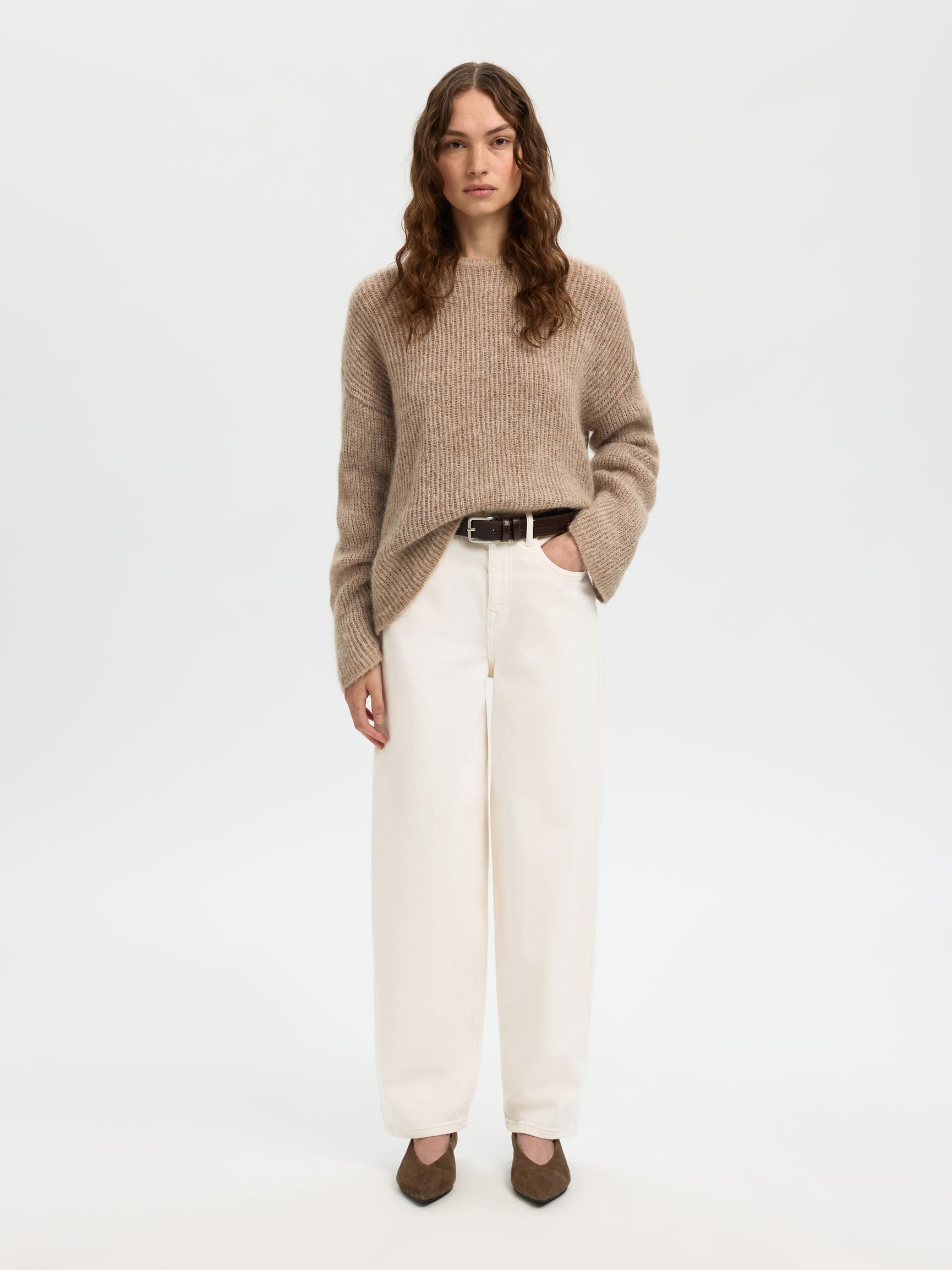 HØY MIDJE JEANS MED BARREL FIT, Egret, highres