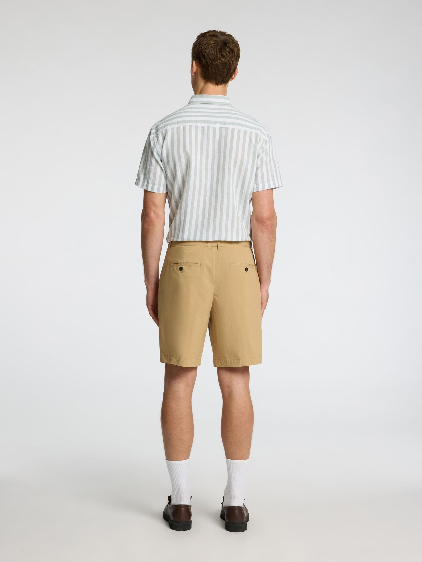 NORMAL PASSFORM CHINOSHORTS, Kelp, highres