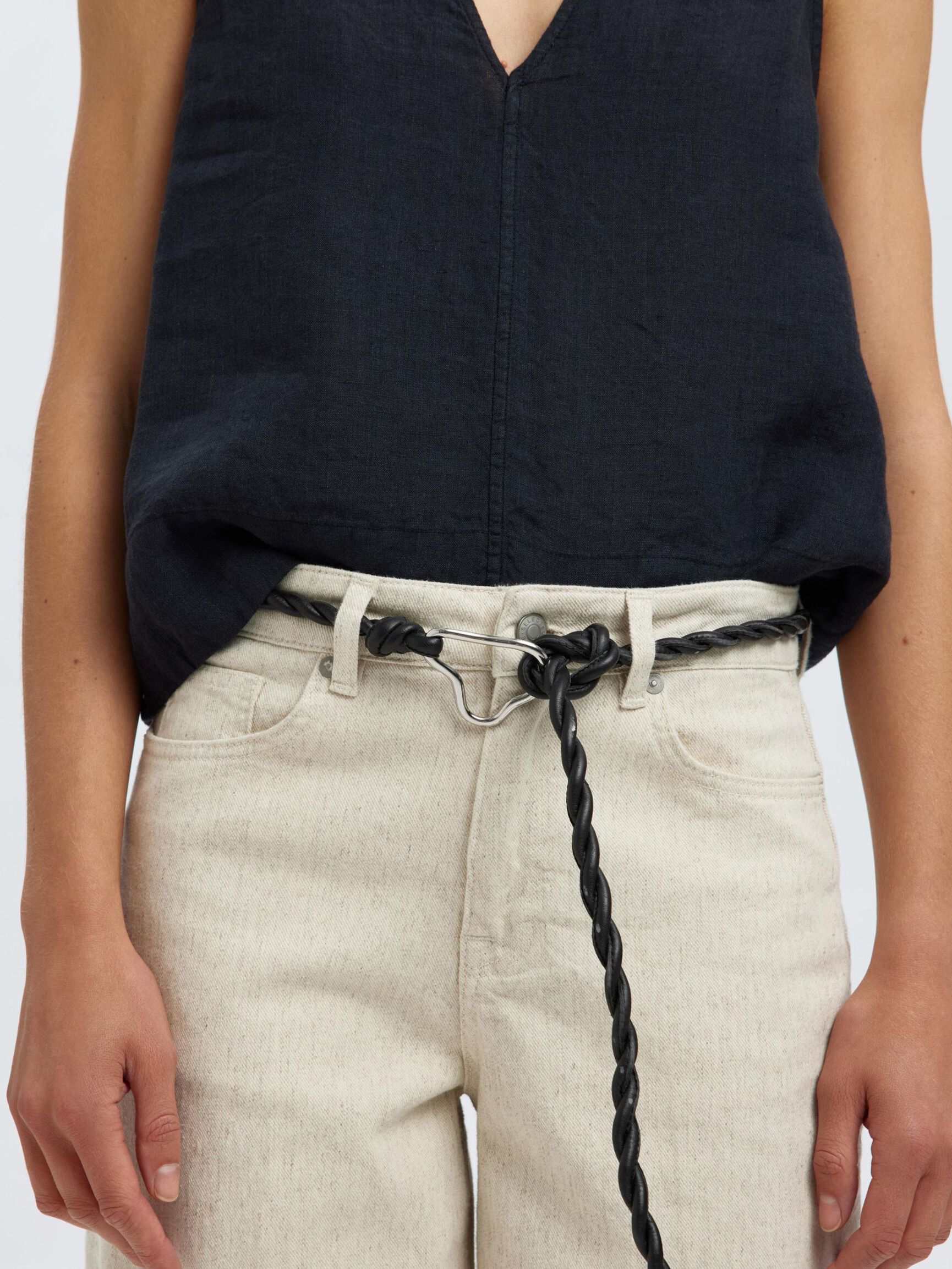 NAHKAVYÖ, Black, highres