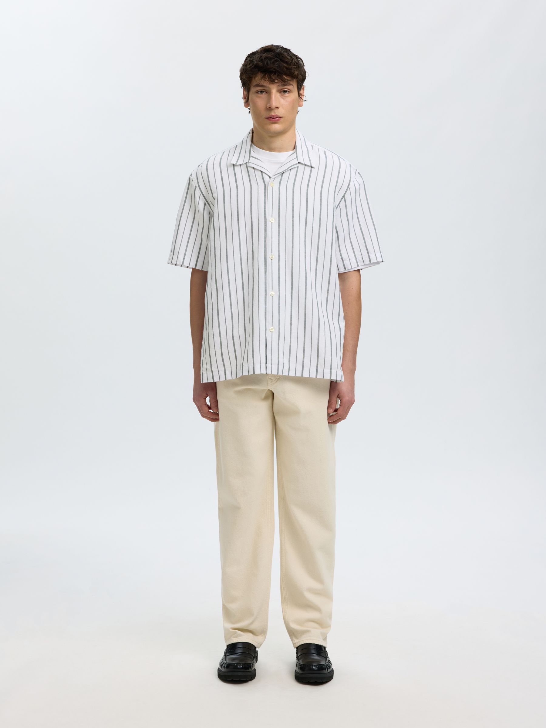 LYHYTHIHAINEN PAITA, Bright White, highres