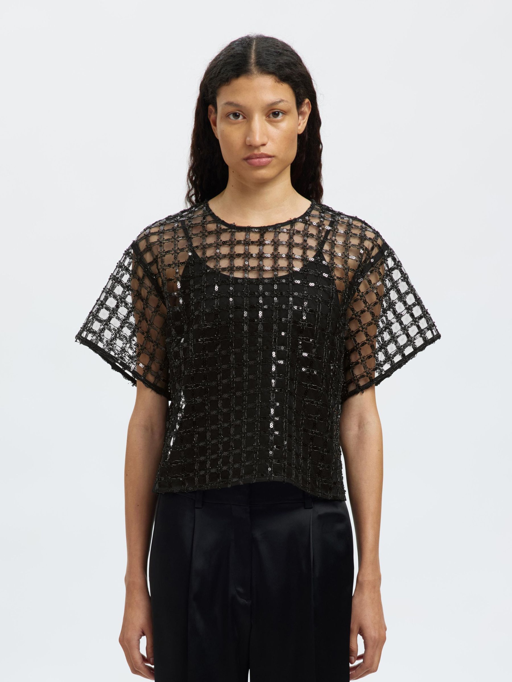 PAILLETTEN TOP MET KORTE MOUWEN, Black, highres