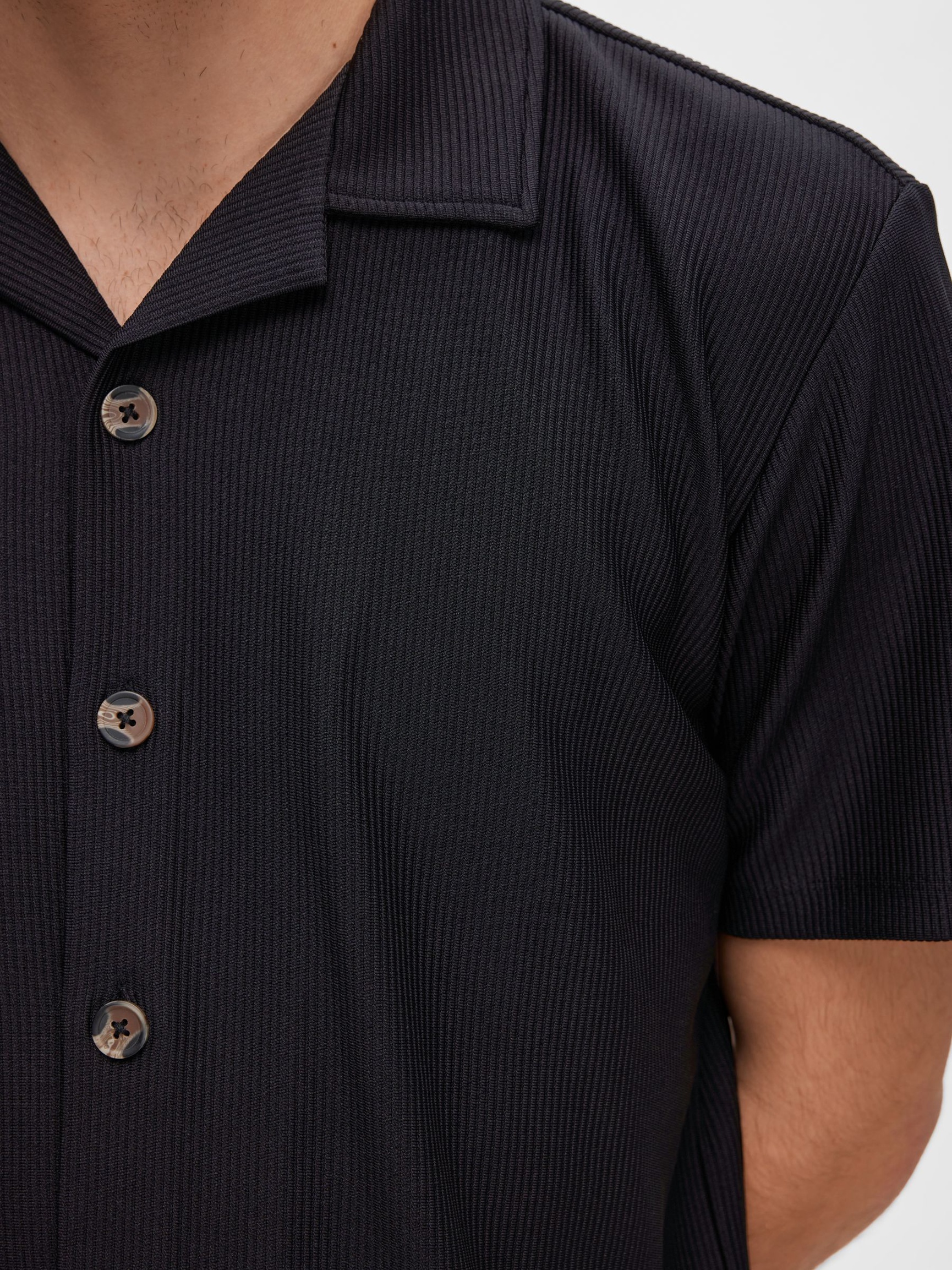 RIBBED CUBAN COLLAR SHORT SLEEVED SHIRT, Black, highres