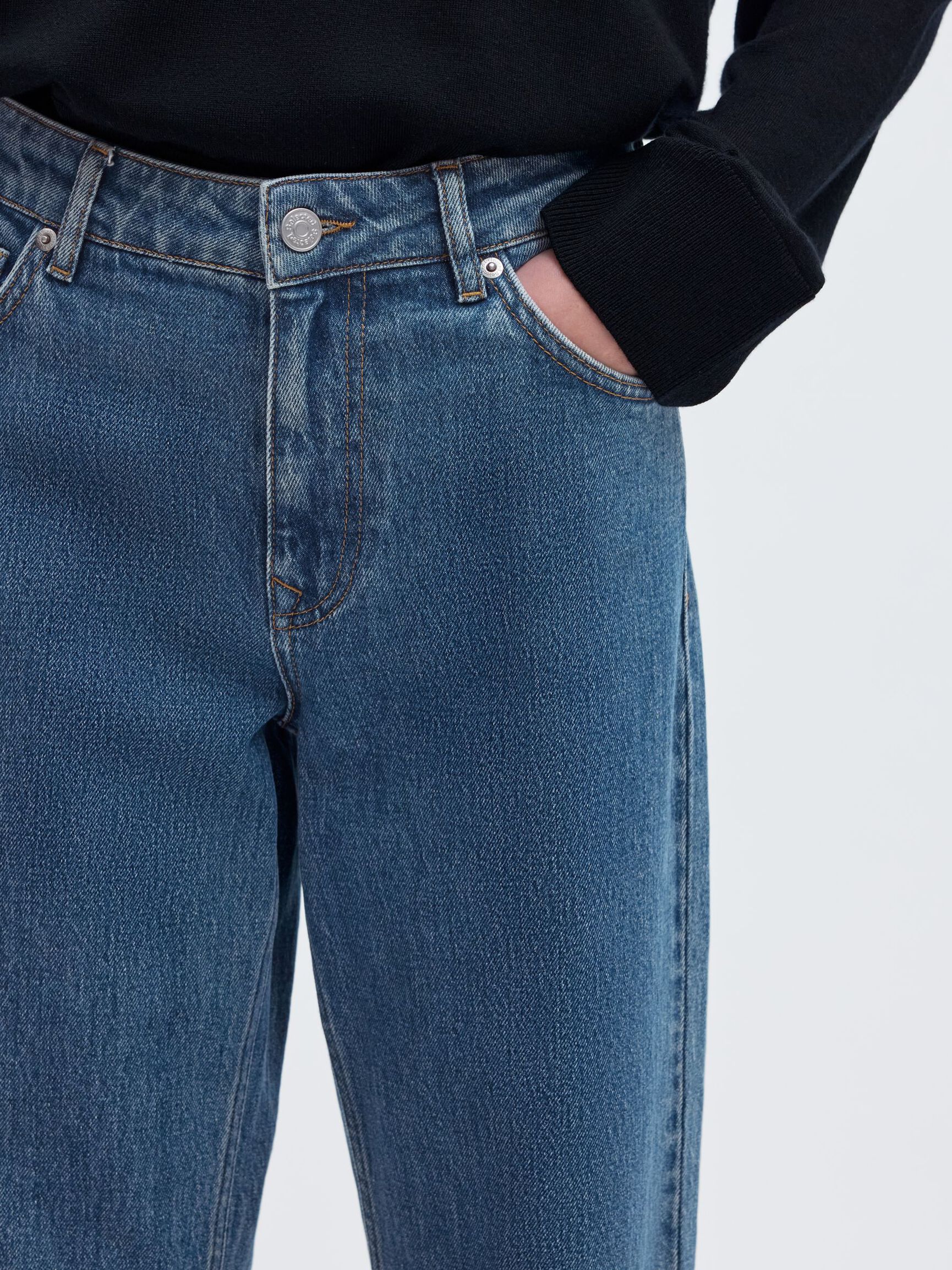 MID WAIST STRAIGHT FIT JEANS, Medium Blue Denim, highres