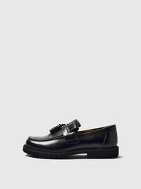 TASSEL DETAIL LEATHER LOAFERS, Black, highres