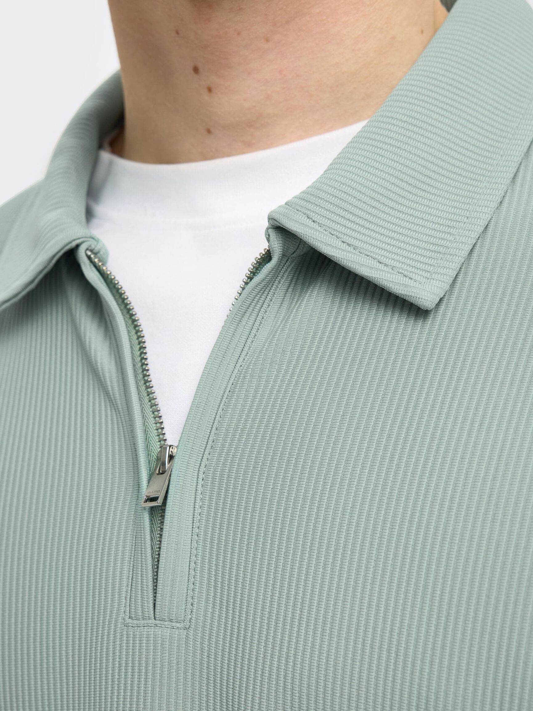 HALF-ZIP PLISSEE POLO SHIRT, Iceberg Green, highres