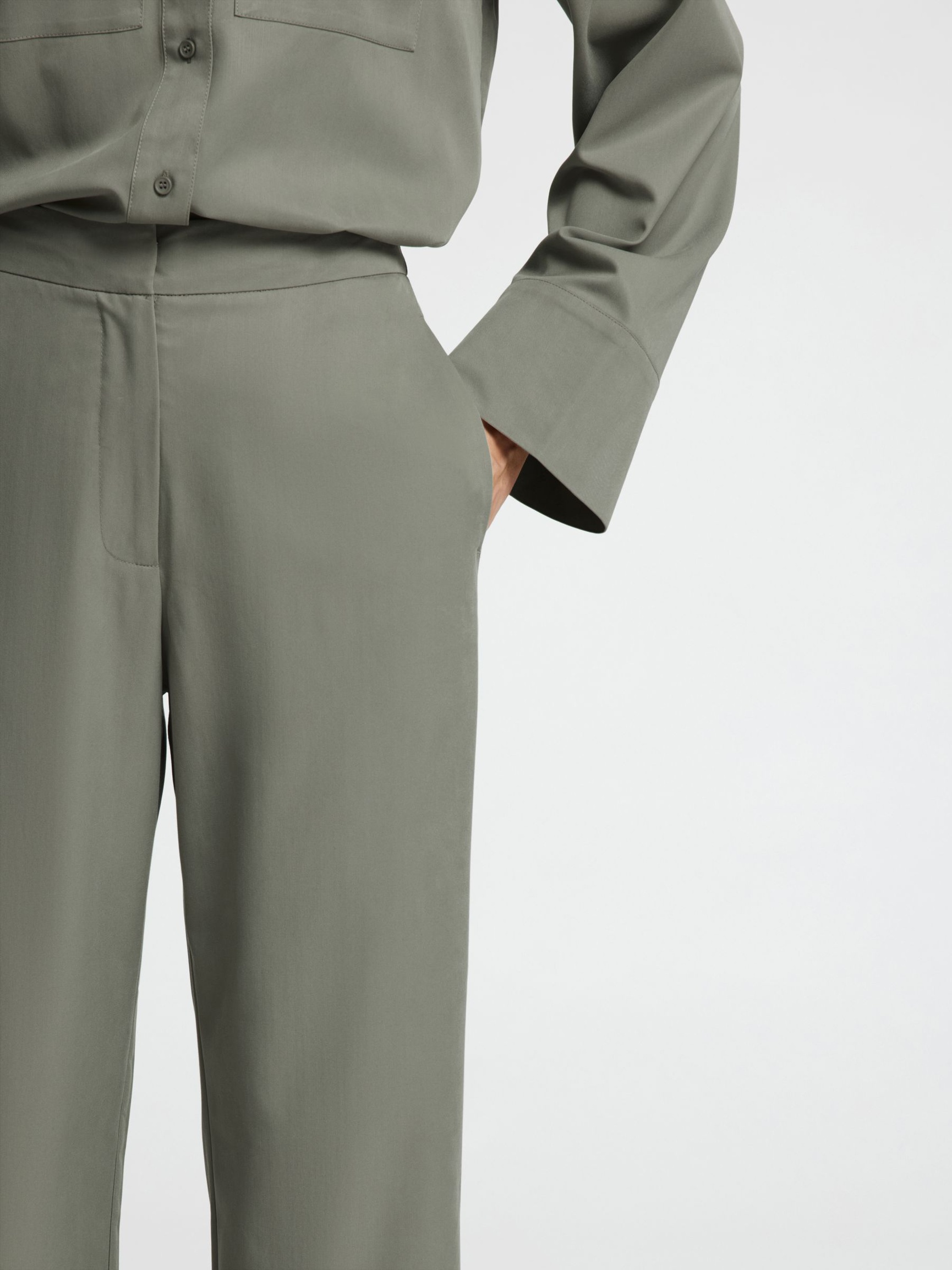 SKRÆDDERSYEDE JOGGERS, Vetiver, highres