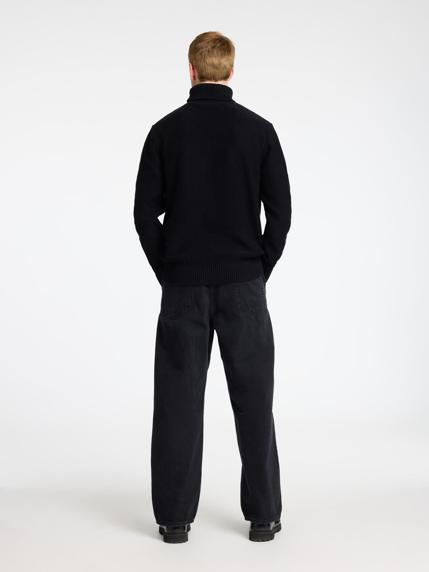 ROLLKRAGEN PULLOVER, Black, highres
