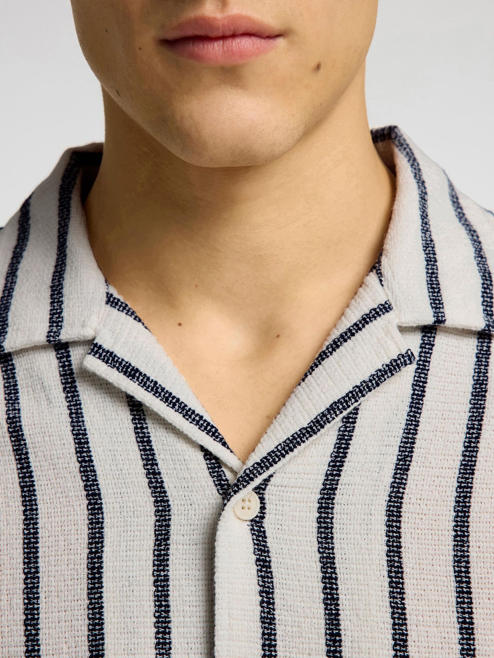 COTTON SHORT SLEEVED SHIRT, Egret, highres