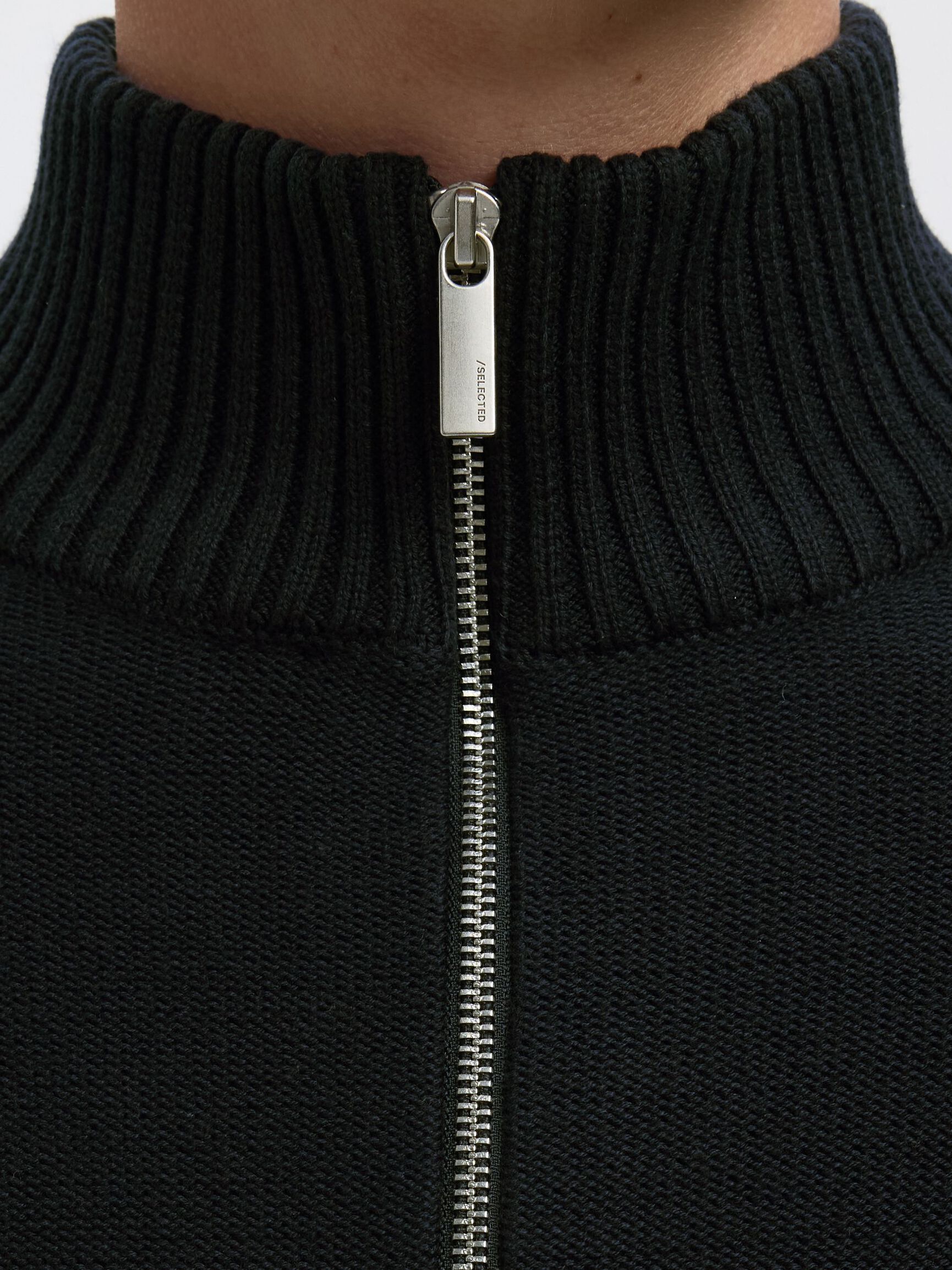 HALF-ZIP PULLOVER, Black, highres