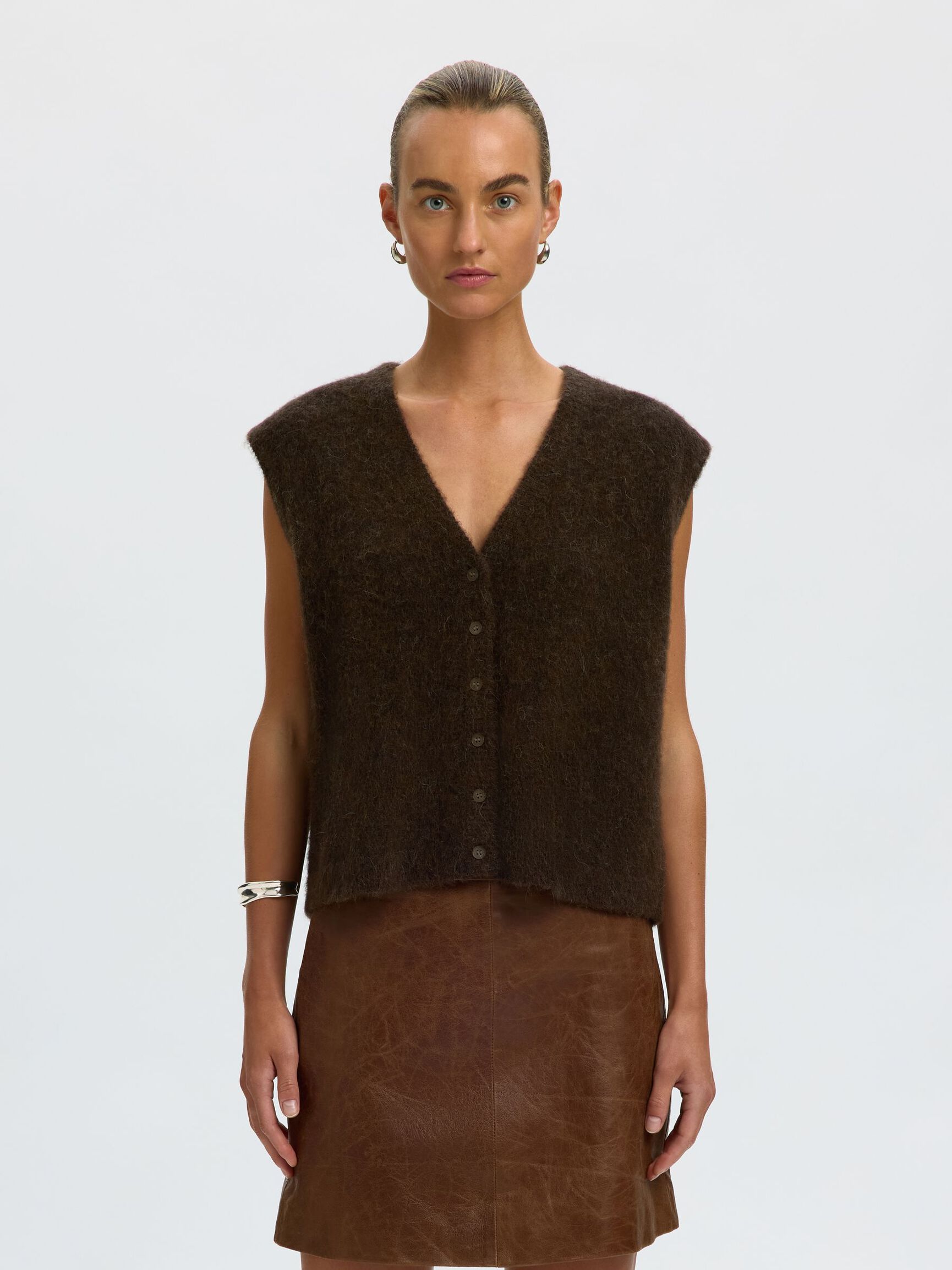 WOOL BLEND KNITTED VEST, Delicioso, highres