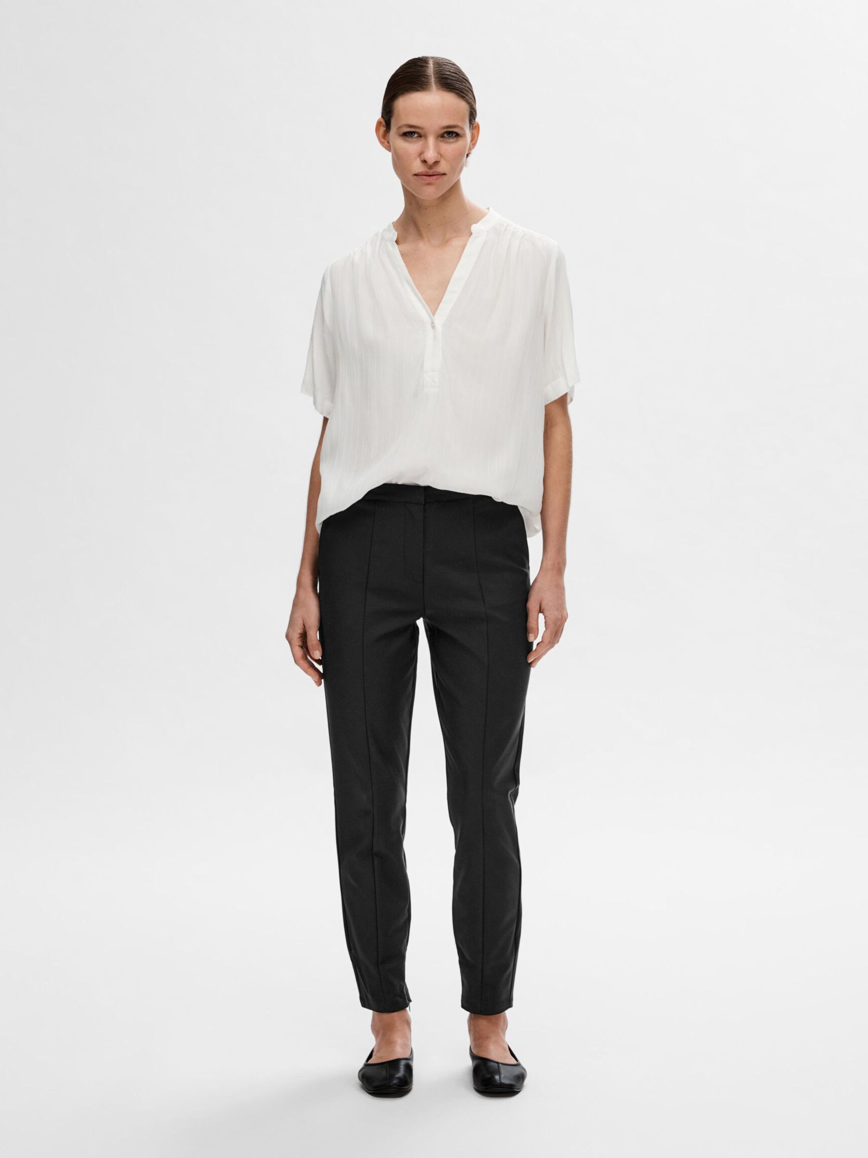 CROPPED SLIM-FIT TROUSERS, Black, highres