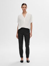 CROPPED SLIM-FIT TROUSERS, Black, highres