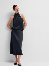 SATIJN MIDDELLANGE ROK, Dark Sapphire, highres