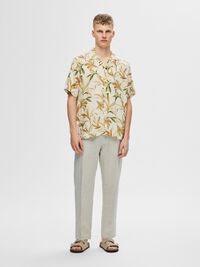 PRINTED SHORT SLEEVED SHIRT, Egret, highres