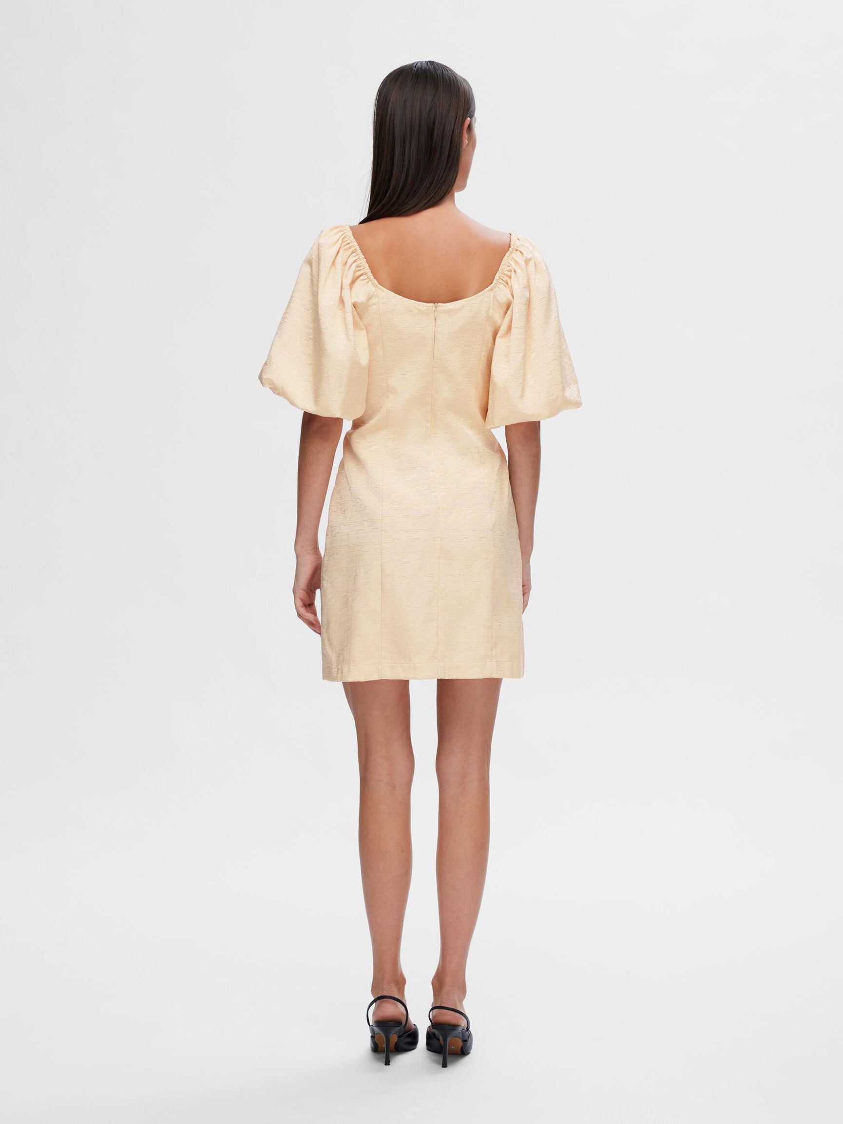 OFF-THE-SHOULDER MINI JURK, Sandshell, highres