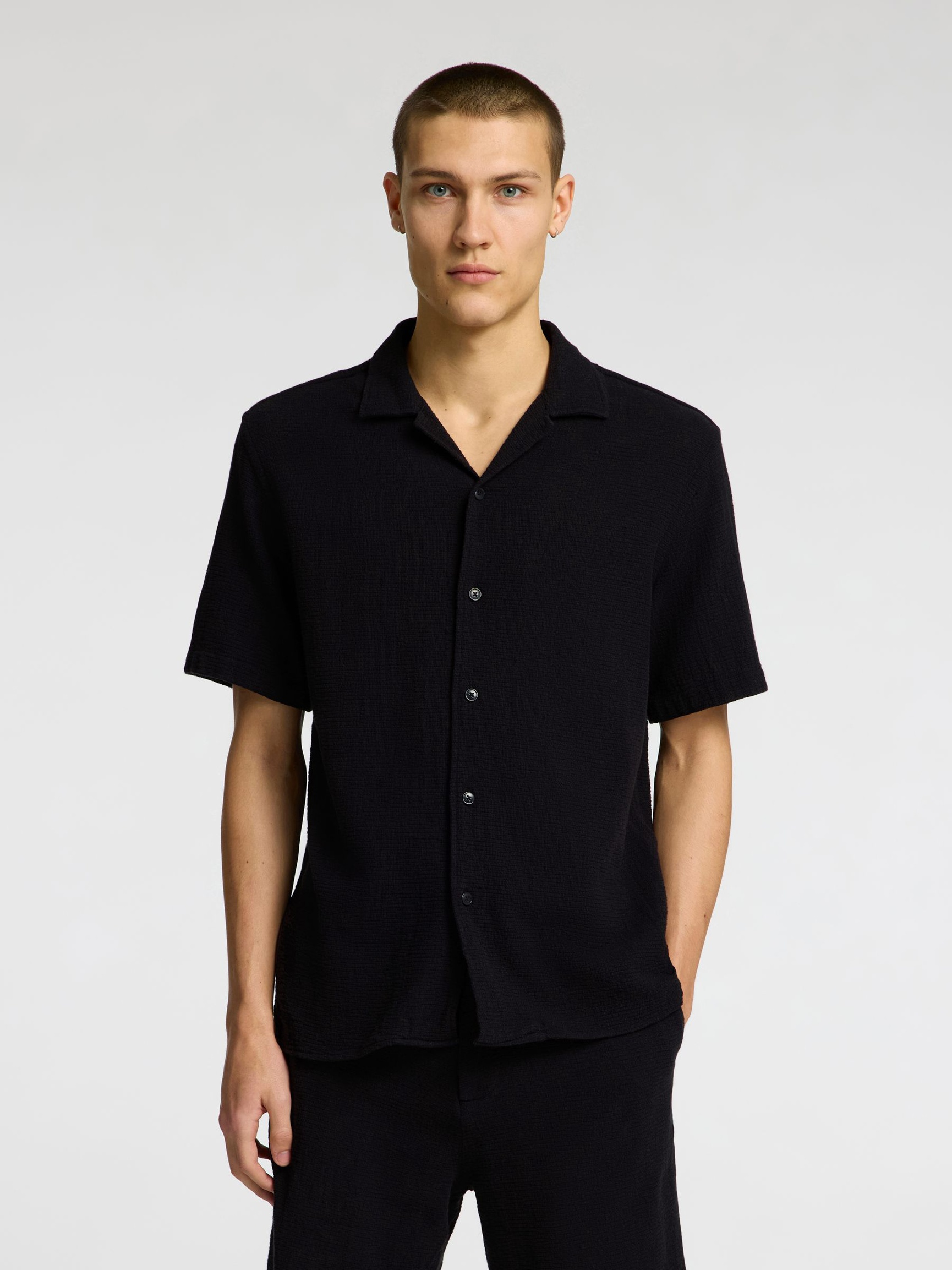 TEJIDO DE ALGODÓN CAMISA DE MANGA CORTA, Black, highres
