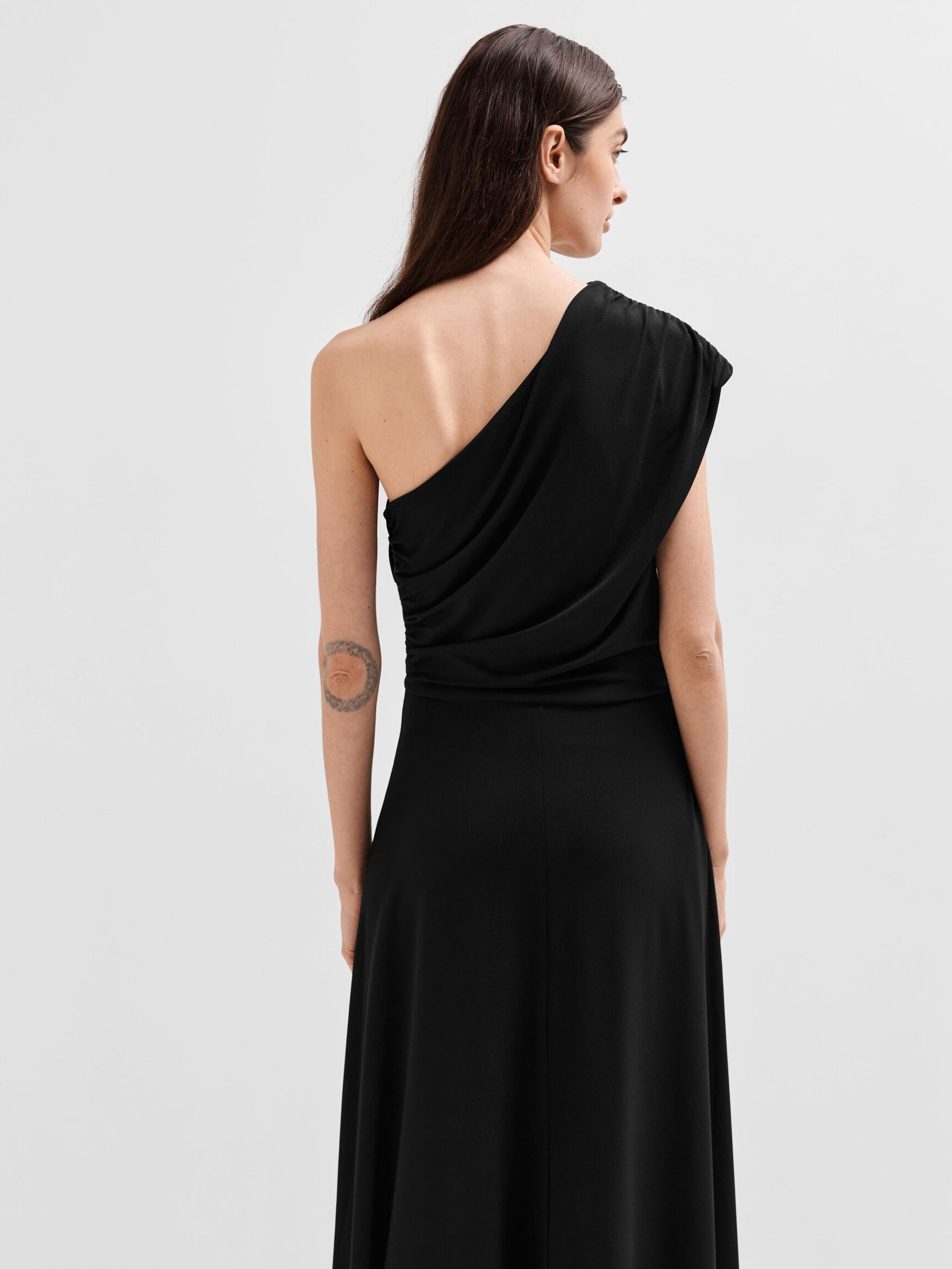 GERAFFTES ONE-SHOULDER KLEID, Black, highres