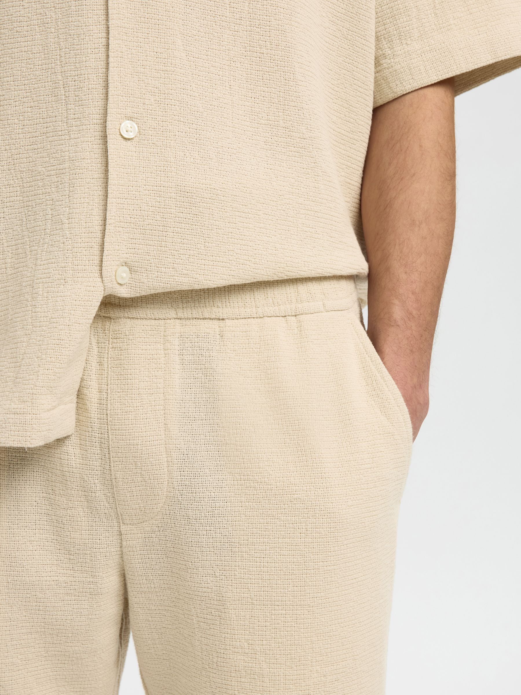 REGULAR FIT SHORTS, Oatmeal, highres