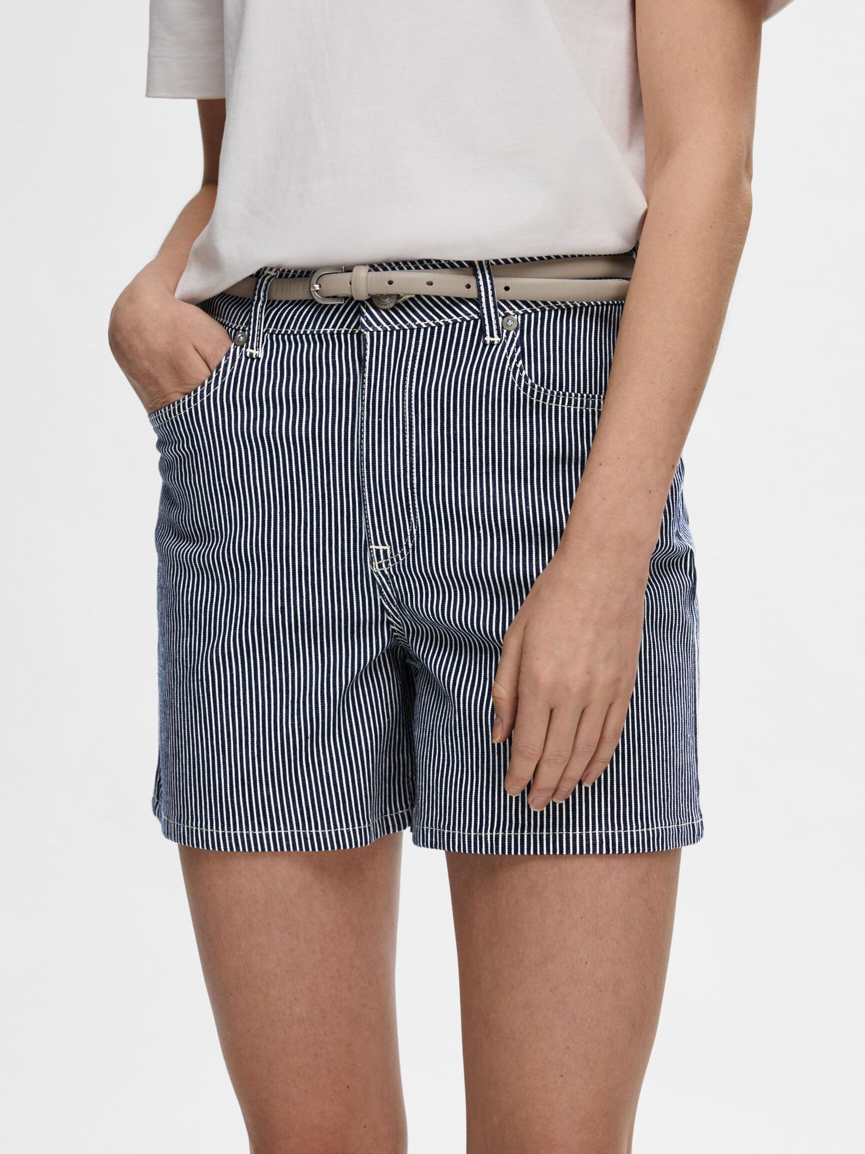 GESTREIFTE JEANSSHORTS, Medium Blue Denim, highres