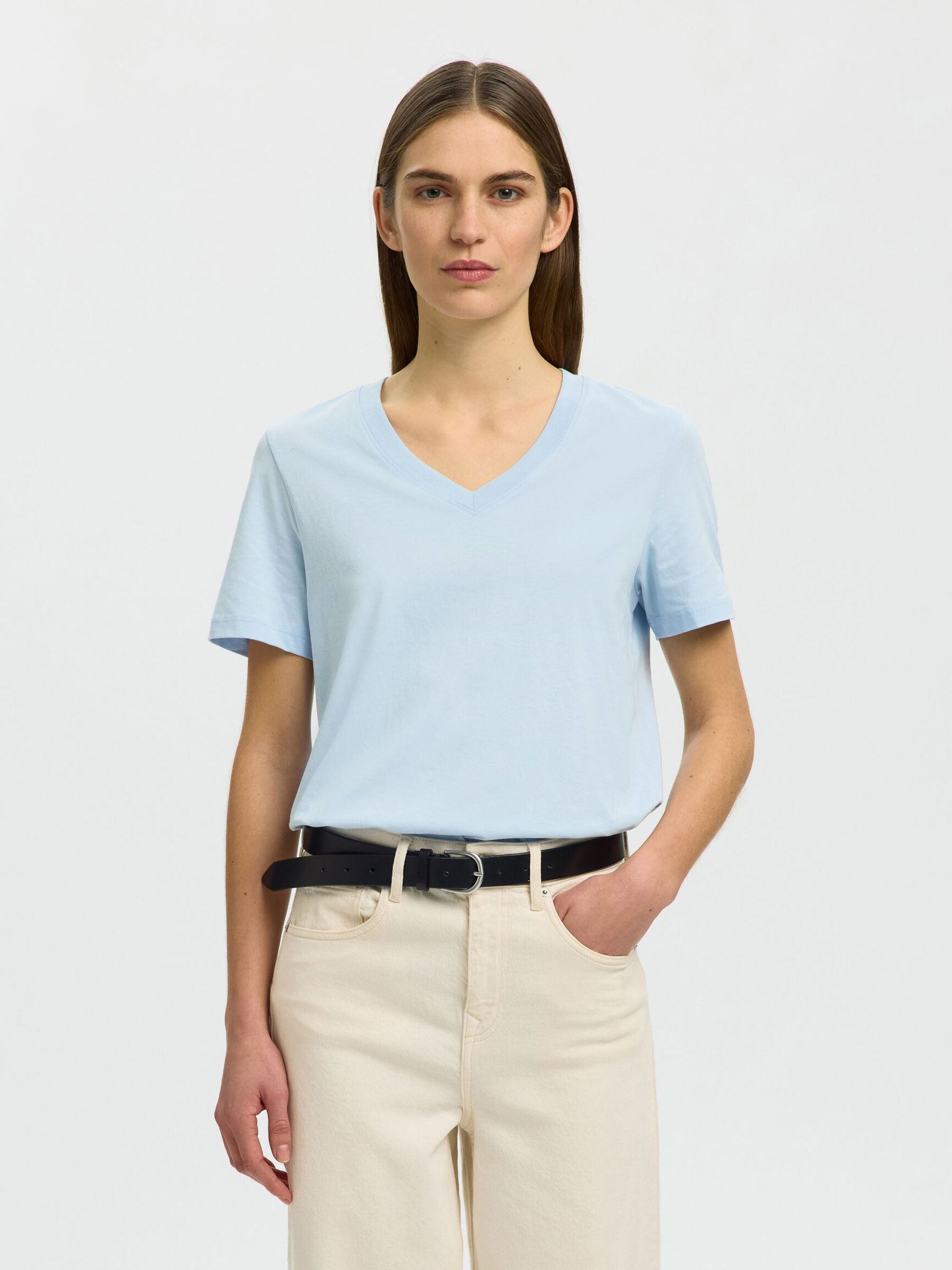 CLASSIC V-NECK T-SHIRT, Cashmere Blue, highres