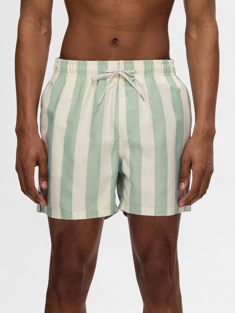 Selected PRINTED SWIM SHORTS, Bok Choy, highres - 16089427_BokChoy_1091671_003.jpg