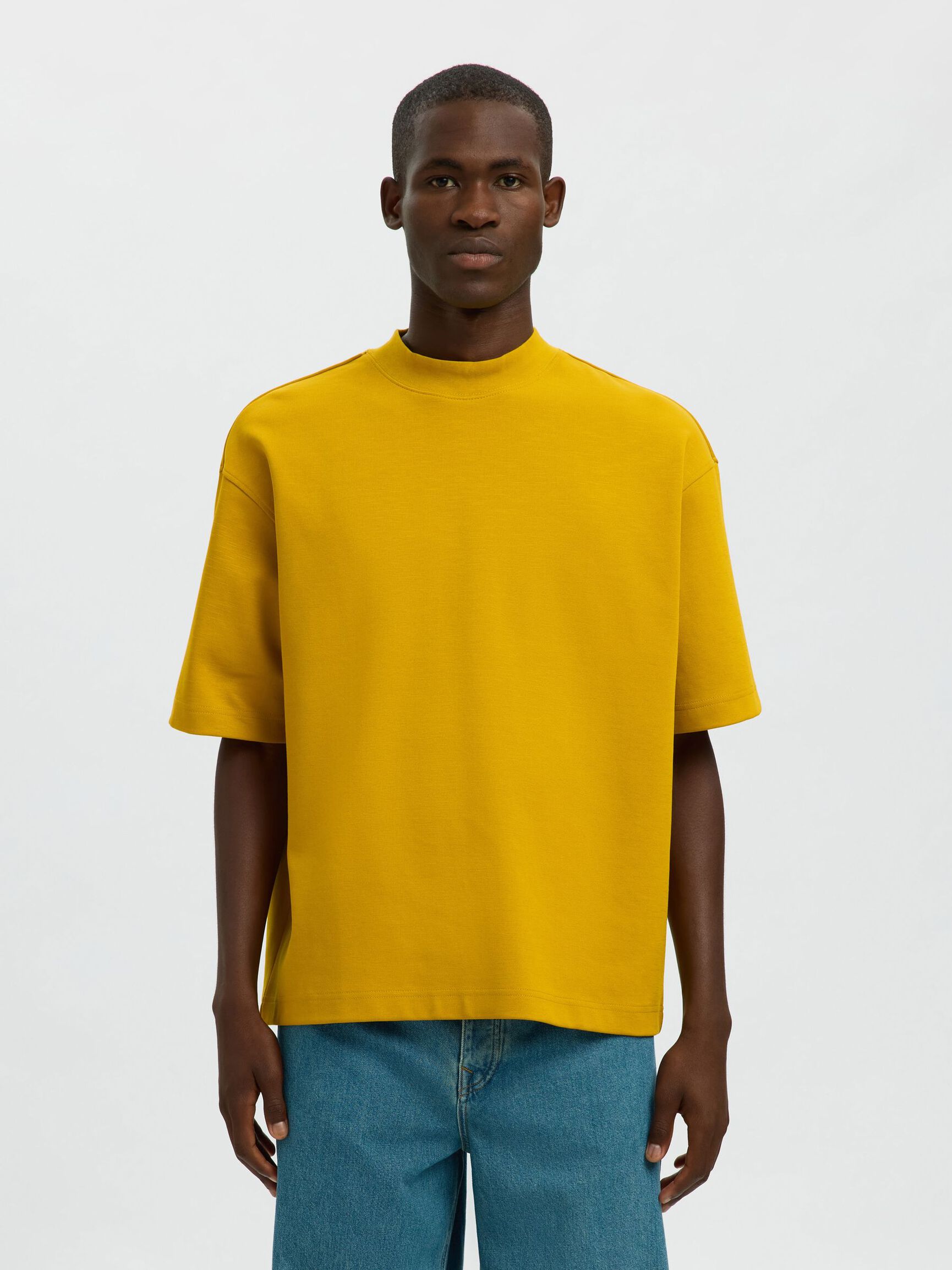 T-SHIRT, Gold Flake, highres