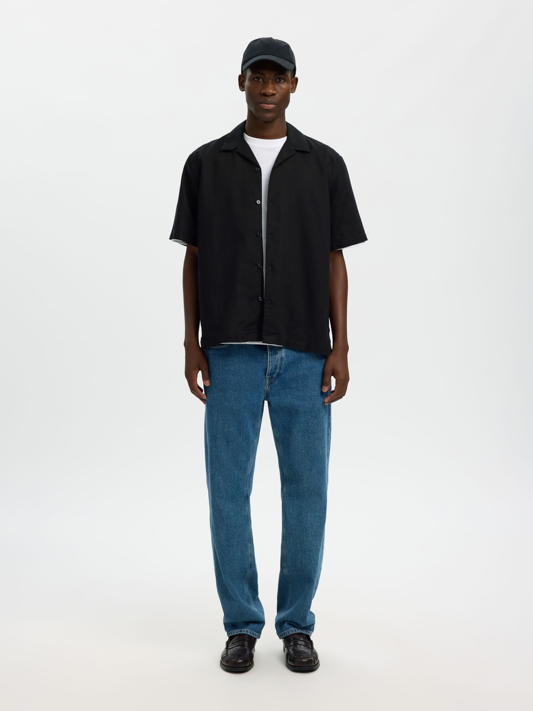 LYHYTHIHAINEN PAITA, Black, highres